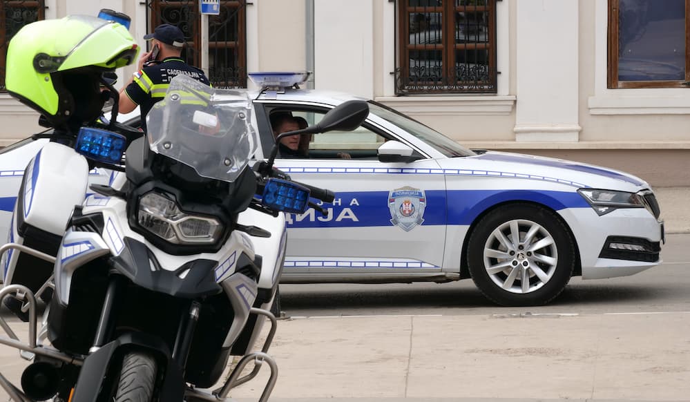 Fotografija uz vijest: Alarmantan broj saobraćajnih nesreća: Policija pojačava kontrole brzine širom Srbije