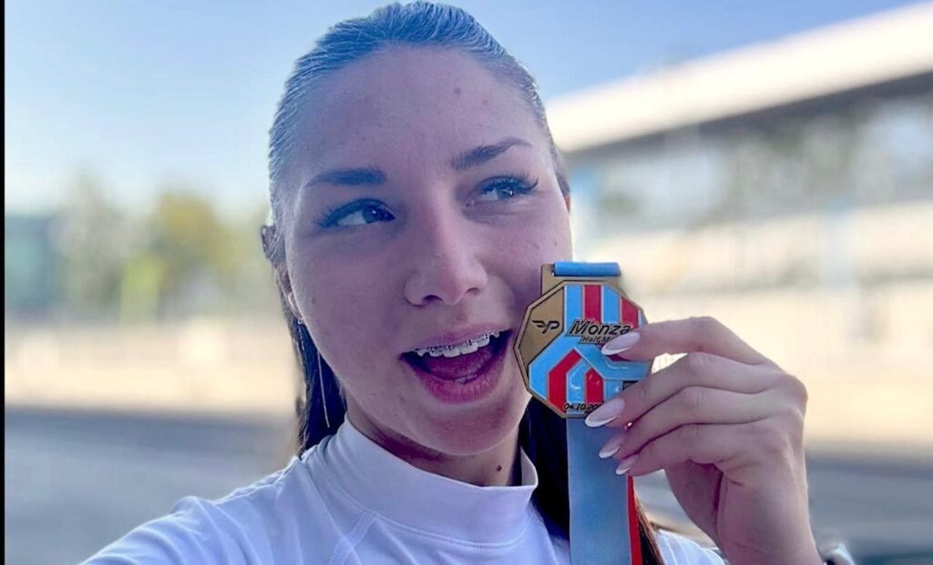 Fotografija uz vijest: Anja Slavković uspešno istrčala polumaraton u Monci