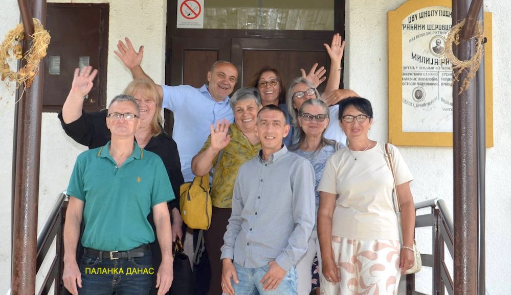 Fotografija uz vijest: Cerovac: Susret generacije nakon 50 godina u OŠ "Milija Rakić"