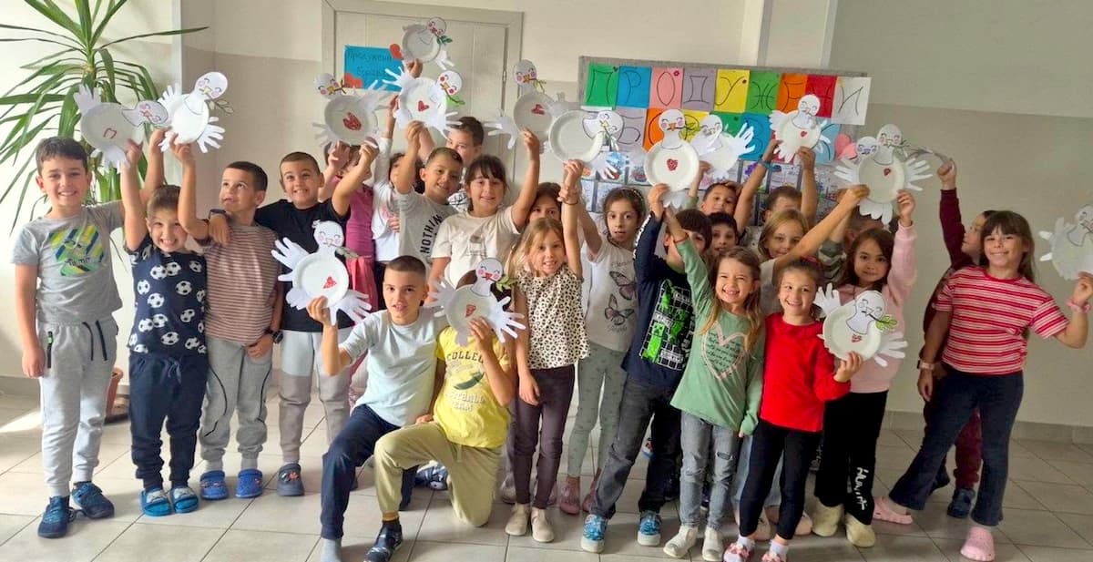 Fotografija uz vijest: Dečja nedelja u produženom boravku OŠ „Heroj Ivan Muker“: Kroz igru i druženje do novih saznanja