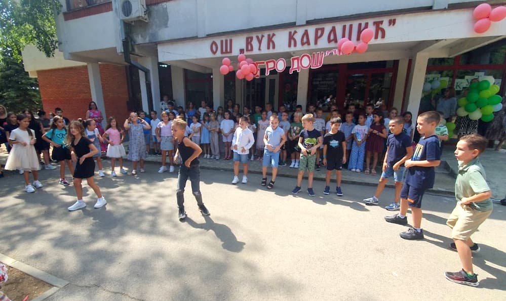 Fotografija uz vijest: Dobrodošli, prvaci! Svečani početak školske godine u OŠ „Vuk Karadžić“ u Smederevskoj Palanci