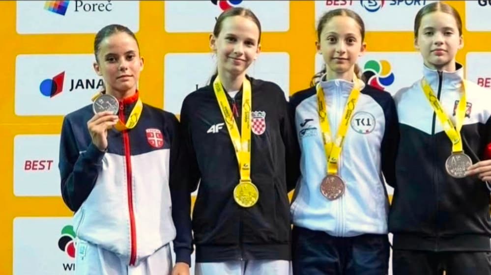 Fotografija uz vijest: Emilija Pavlović osvojila svetsko srebro u karateu