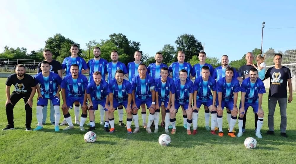 Fotografija uz vijest: Fudbaleri "Železničara" superiorni u Podunavskoj okružnoj ligi, Lazar Đurić sa 28 golova