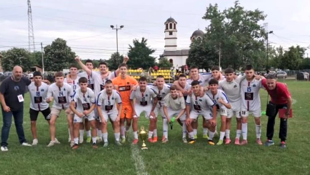 Fotografija uz vijest: Fudbalski klub Jasenica u elitnom društvu: Plasman u Prvu omladinsku ligu FSR Zapadne Srbije