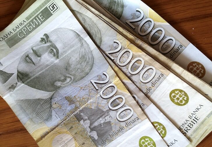 Fotografija uz vijest: Jednokratna novčana naknada od 6.000 dinara: Ko ima pravo i kako se prijaviti?