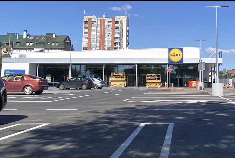 Fotografija uz vijest: Lidl "Super Sreda": Set za picu i LED plafonjera po sniženim cenama