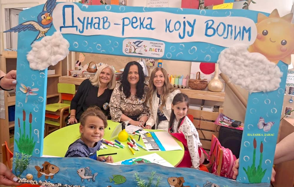 Fotografija uz vijest: Mališani iz Smederevske Palanke na likovnoj koloniji u Golupcu