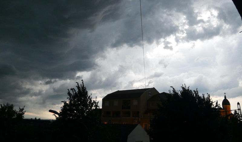 Fotografija uz vijest: Meteorolog upozorava: Stižu jaki pljuskovi, grad i lokalne nepogode u Srbiju