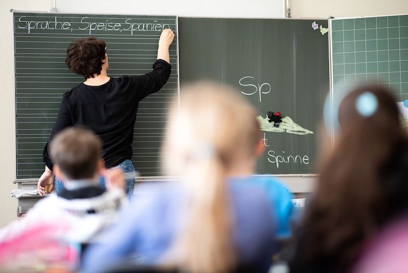 Fotografija uz vijest: Nova školska godina počinje sutra: Više od 770.000 đaka u klupama