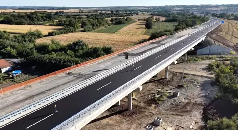 Fotografija uz vijest: Otvoren most u Maloj Krsni: Ukinut prolazak kroz Vranovo i čekanje na prugama