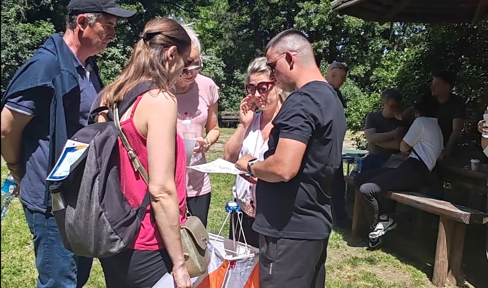 Fotografija uz vijest: Palančanin Sava Lazić uspešno organizovao timbilding orijentiring na Kosmaju