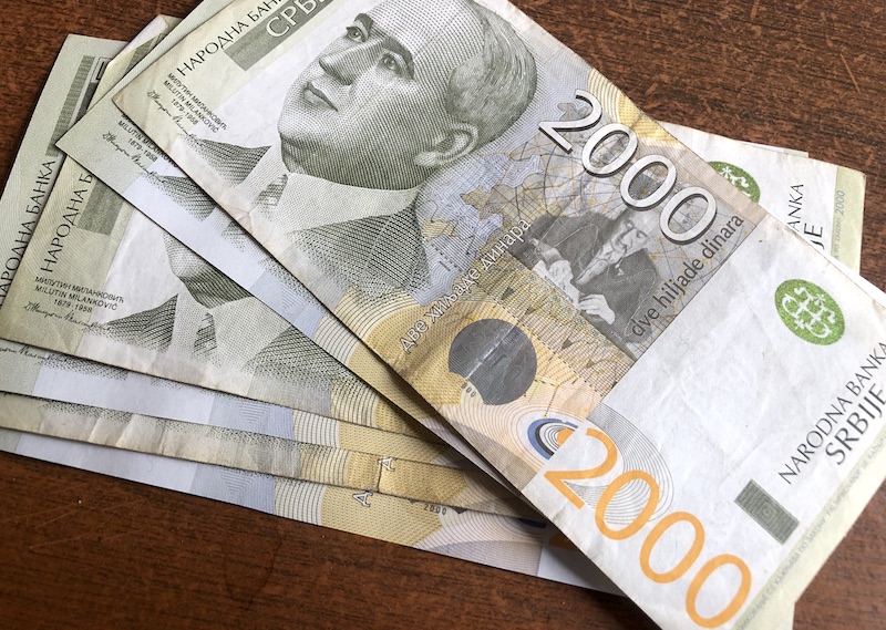 Fotografija uz vijest: Plata od decembra veća za više od 13.000 dinara: Evo koji sektori će dobiti najveće povećanje