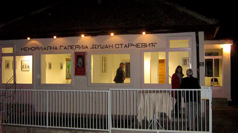 Fotografija uz vijest: TIJANA KOSTIĆ PRVI PUT SAMOSTALNO PRED PALANAČKOM PUBLIKOM: IZLOŽBA U MEMORIJALNOJ GALERIJI „DUŠAN STARČEVIĆ“