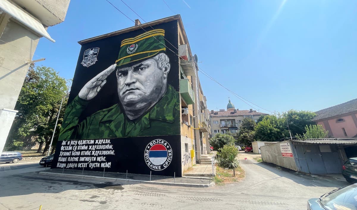 Fotografija uz vijest: U Smederevskoj Palanci osvanuo mural posvećen Ratku Mladiću