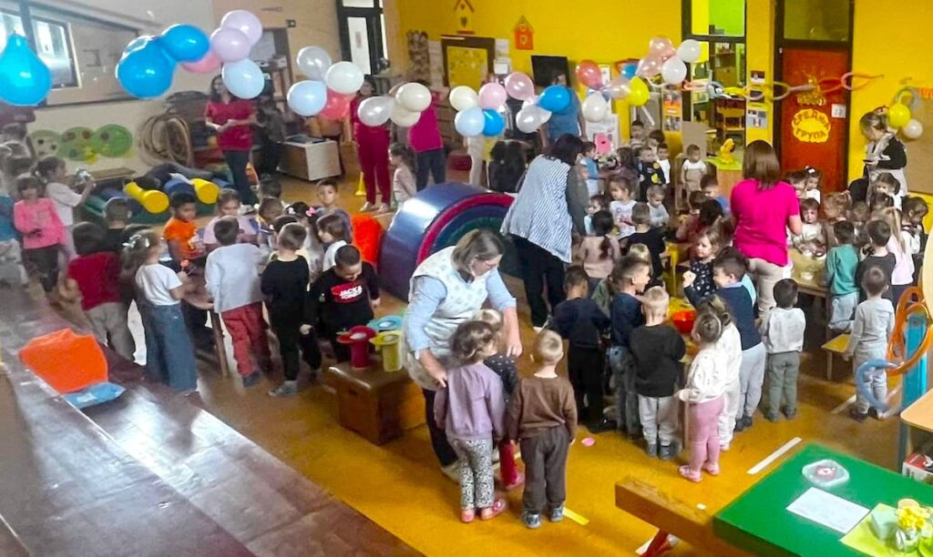 Fotografija uz vijest: Vašarijada u vrtićima „Čika Jova Zmaj“: Delić Krstovdanskog vašara prenet i među najmlađe