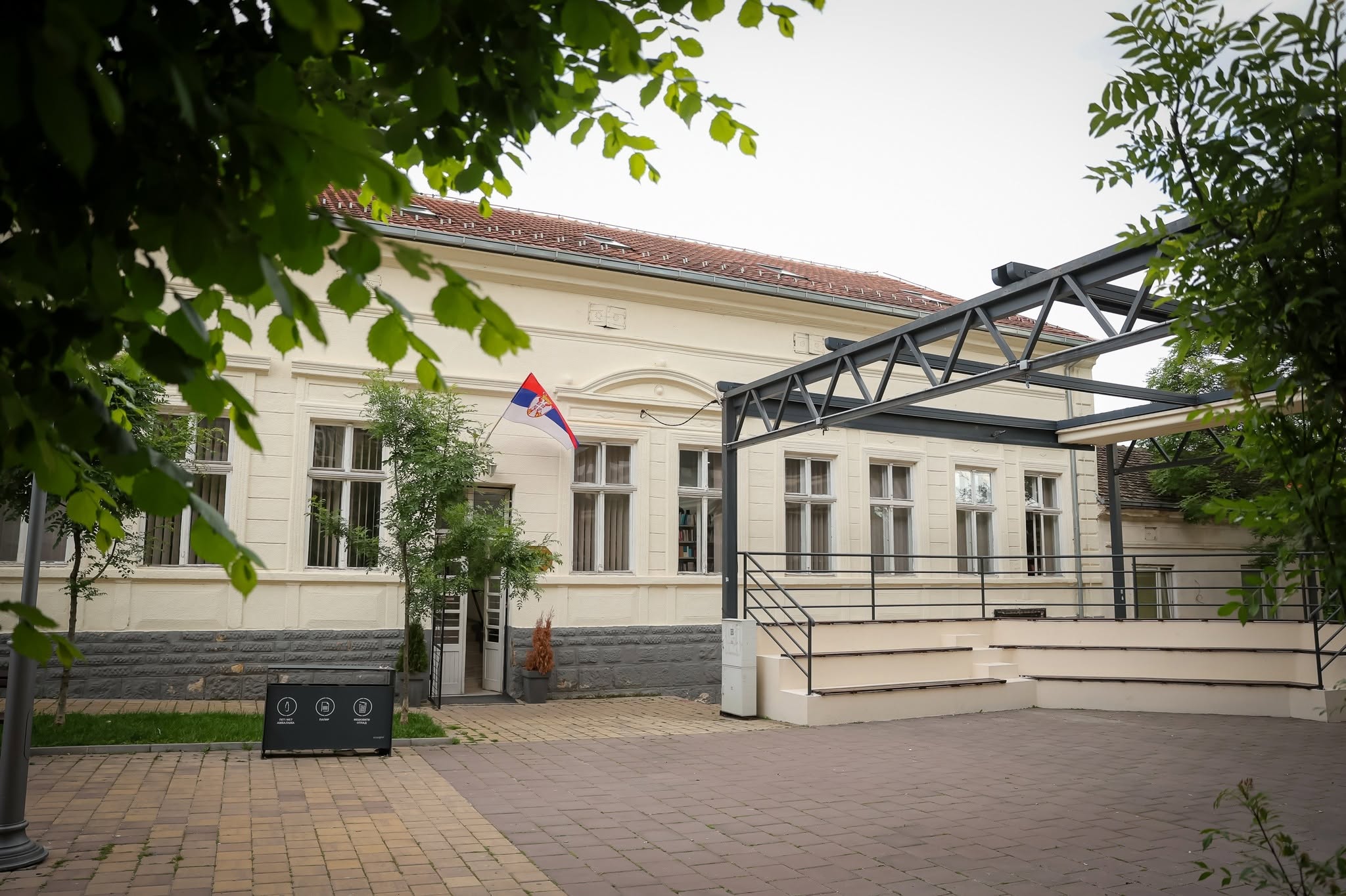 Fotografija uz vijest: Biblioteka „Milutin Srećković“ dobila preko 100 novih naslova