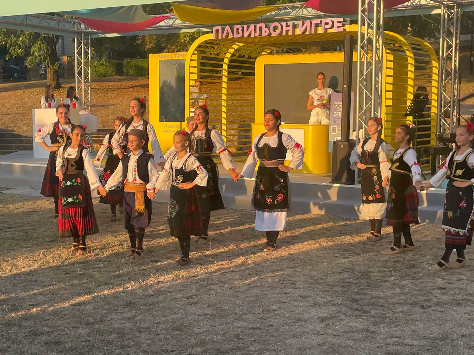 Fotografija uz vijest: Ekspo karavan stigao u Topolu: Predstavljen "Paviljon igre"