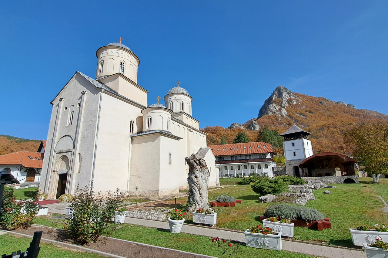 Fotografija uz vijest: Palanacki penzioneri posetili manastir Mileševu i Prijepolje