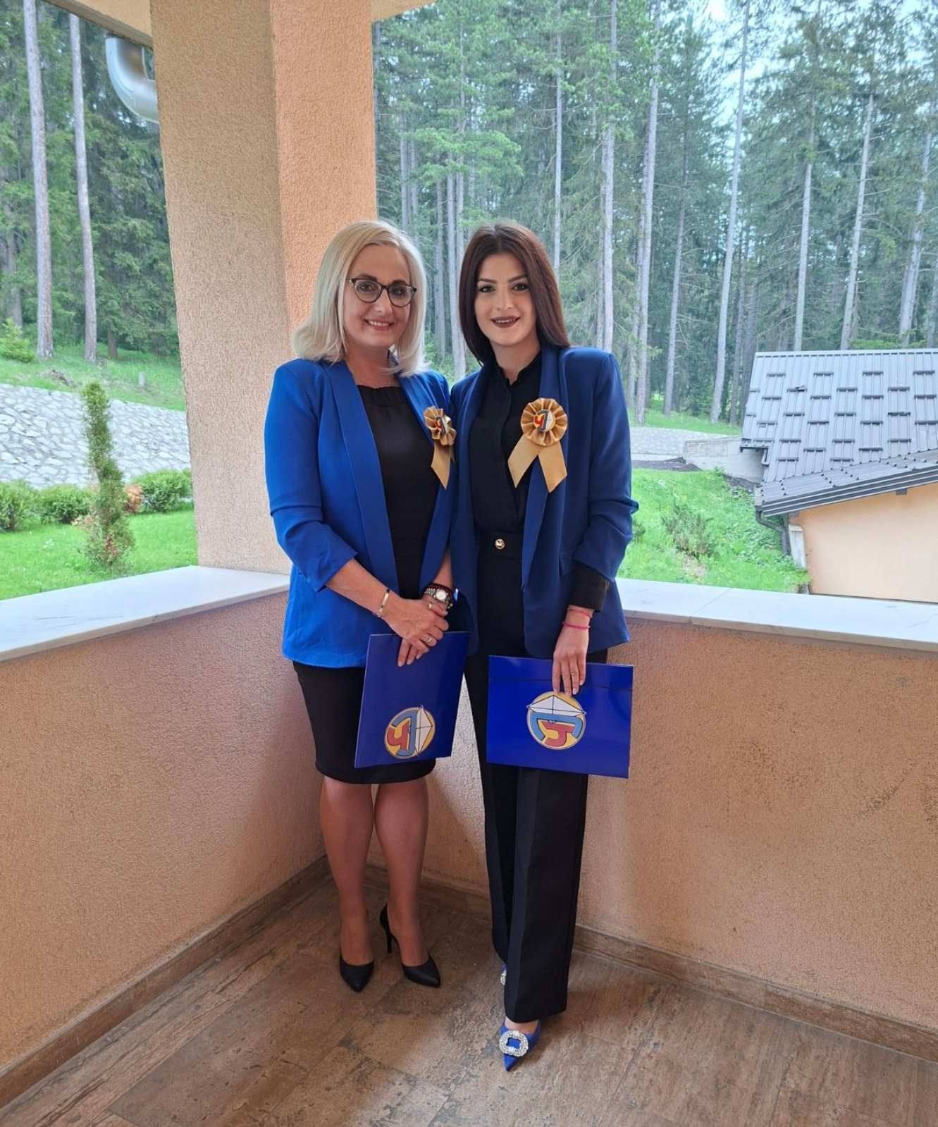 Fotografija uz vijest: Predstavnice PU „Čika Jova Zmaj“ na Nacionalnom kongresu u Sjenici