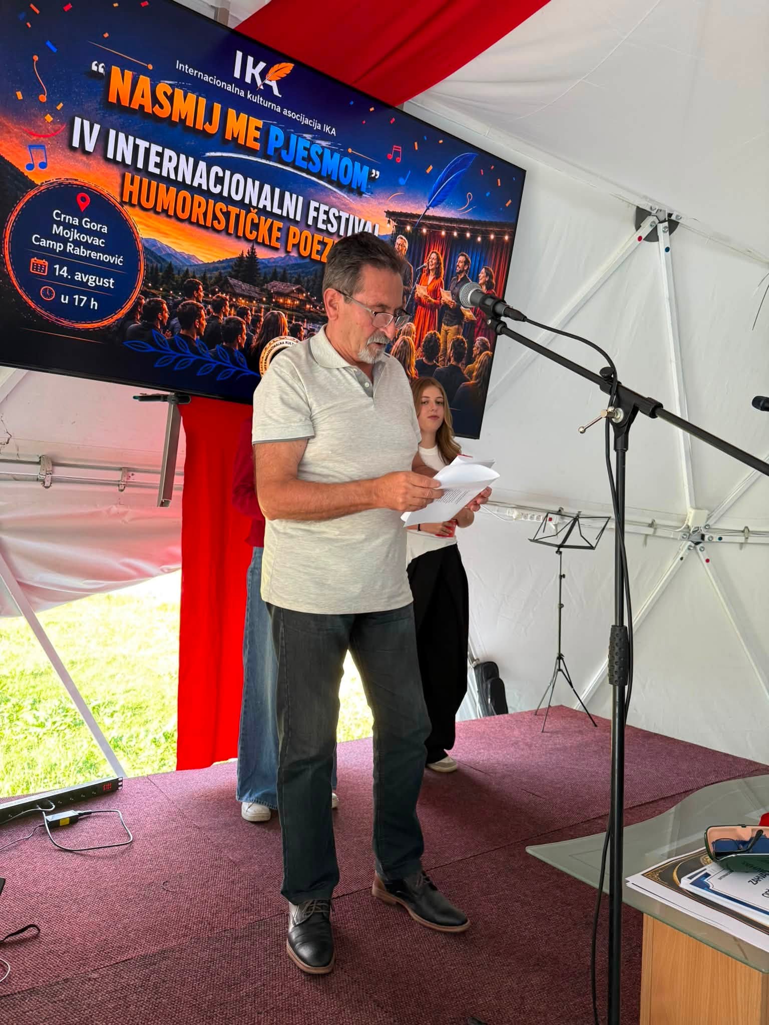 Fotografija uz vijest: Slobodan Eskić nagrađen na festivalu humorističke poezije u Mojkovcu