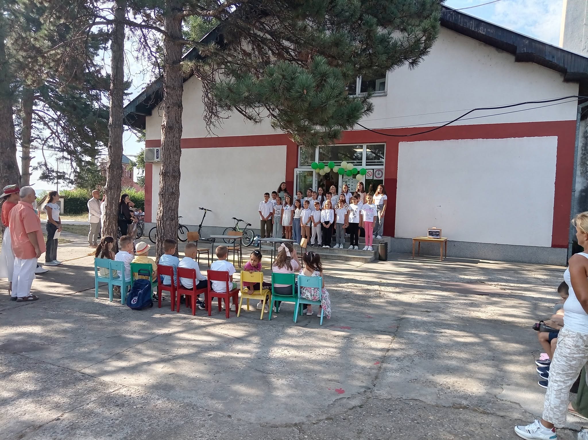 Fotografija uz vijest: Svečani prijem prvaka u OŠ „Stanoje Glavaš” u Glibovcu