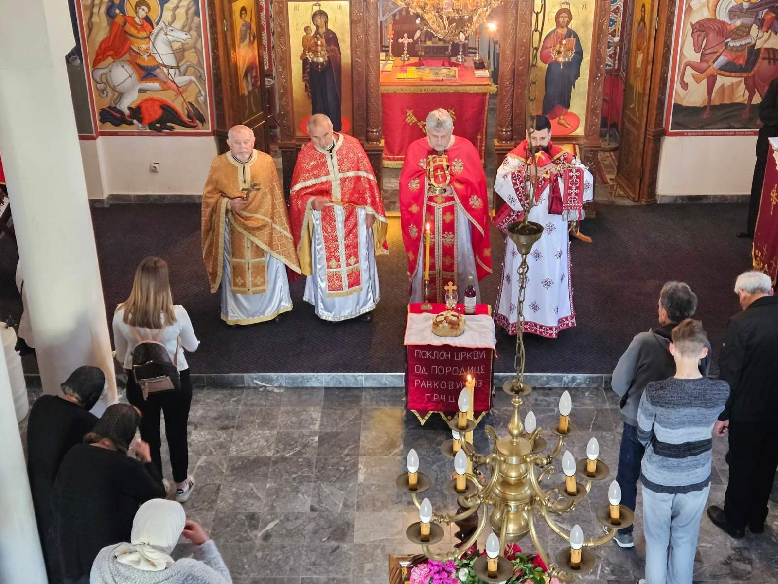 Fotografija uz vijest: Svečano proslavljena hramovna slava u Vlaškom Dolu